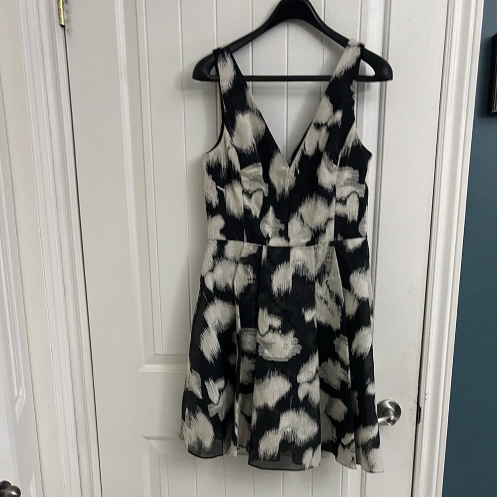 VERA WANG Dress BNWOT